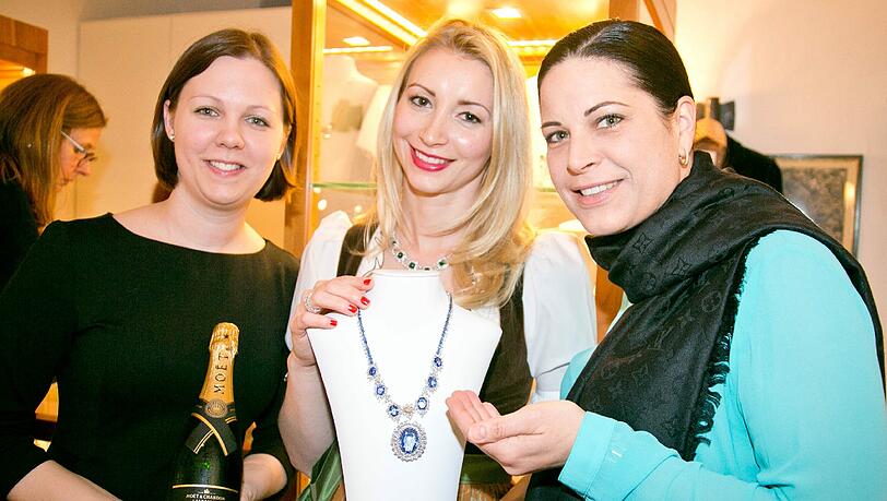 Martina Illek (Moët), Nathalie Knauf und Elisabeth Eder (österreichische Champagner-Botschafterin) Martina Illek (Moët), Nathalie Knauf und Elisabeth Eder (österreichische Champagner-Botschafterin)