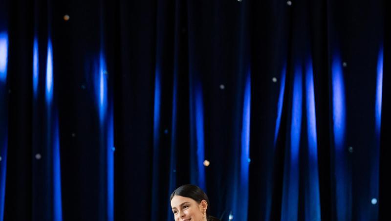 Lena Meyer-Landrut spricht in der Hochschule Ansbach während der Verleihung des Bildungspreises. Foto: Daniel Karmann Lena Meyer-Landrut spricht in der Hochschule Ansbach während der Verleihung des Bildungspreises. Foto: Daniel Karmann