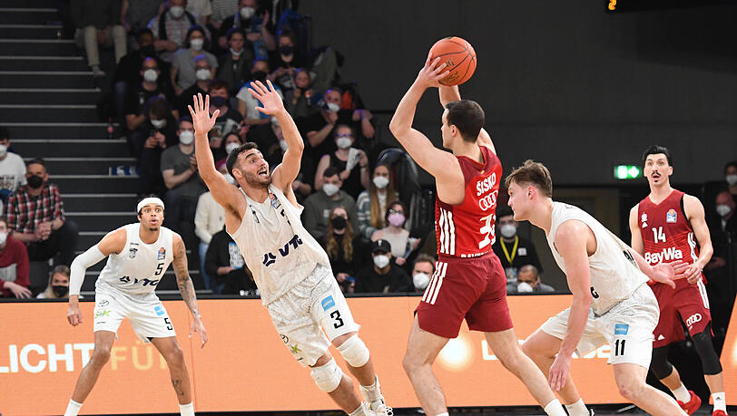 Die Hamburg Towers gewannen gegen FC Bayern Basketball.