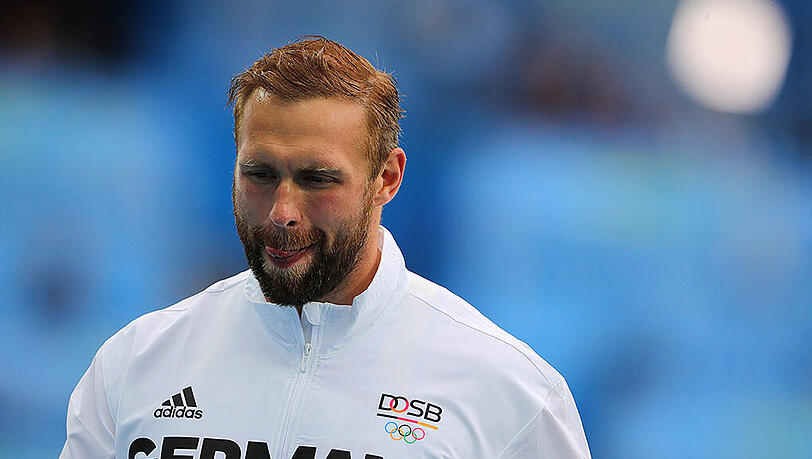 Robert Harting, dreimaliger Weltmeister und 2012 in London Olympiasieger, brachte nach zwei ungültigen Versuchen im dritten Durchgang indiskutable 62,21 Meter zustande. Robert Harting, dreimaliger Weltmeister und 2012 in London Olympiasieger, brachte nach zwei ungültigen Versuchen im dritten Durchgang indiskutable 62,21 Meter zustande.