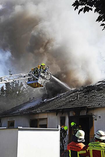 Bei einem Brand in Unterschleißheim wurde ein Wohnhaus komplett zerstört.