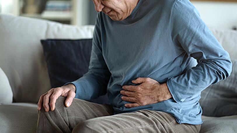 Schimmelpilzgifte in Lebensmitteln sind ein Gesundheitsrisiko. Sie k&ouml;nnen das Immunsystem schw&auml;chen und kurzfristig Vergiftungserscheinungen wie Durchfall oder Erbrechen ausl&ouml;sen. Besonders gef&auml;hrdet sind immungeschw&auml;chte Personen, &auml;ltere Menschen, Kinder und Schwangere. F&uuml;r sie kann der Verzehr von Schimmel besonders sch&auml;dlich sein. Langfristig k&ouml;nnten diese Giftstoffe sogar das Krebsrisiko erh&ouml;hen.