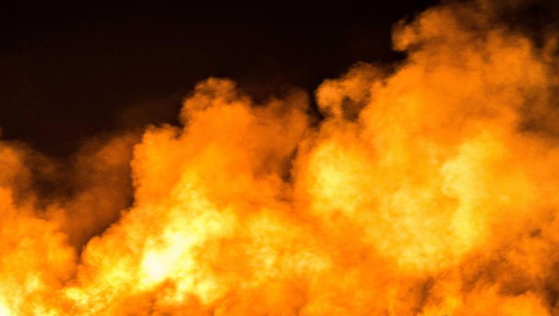 Ein Waldstück im Mariapeel bei Deurne in den Niederlanden steht unter Feuer. Ein Waldstück im Mariapeel bei Deurne in den Niederlanden steht unter Feuer.