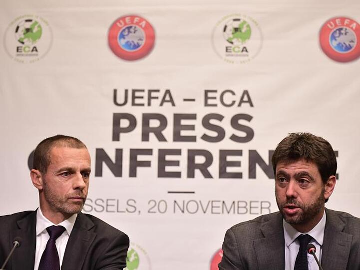 UEFA-Präsident Aleksander Ceferin (l) und Andrea Agnelli, der Vorsitzende der European Club Association (ECA), bei einer Pk.