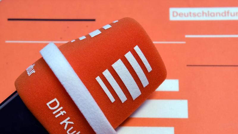 Der Sender Deutschlandfunk Kultur springt ein. Der Sender Deutschlandfunk Kultur springt ein.