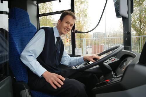 Die Lange Nacht kann kommen: Mit Wolfgang Weiß [/BU][/GRUNDTEXT]und seinen Busfahrerkollegen kommen am Samstag alle sicher von Museum zu Museum.