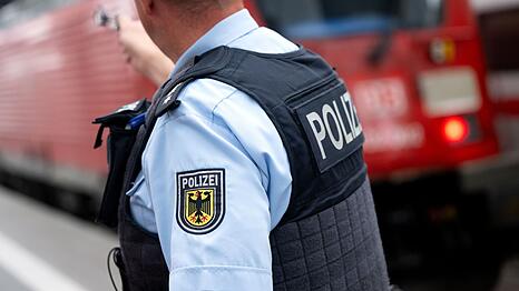 Nach Diebst&auml;hlen aus Z&uuml;gen auf dem Weg nach M&uuml;nchen ermittelt nun die Bundespolizei. (Symbolbild)