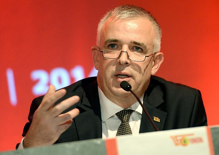 Engagiert sich außerhalb der "Wir Helfen"-Kampagne für Flüchtlinge: Union-Präsident Dirk Zingler