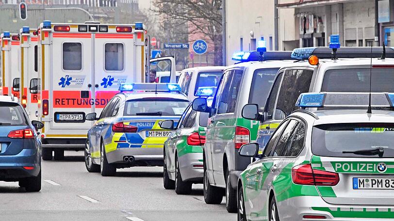 Mit Pfefferspray überfielen die Täter den Juwelier, dann flüchteten sie.
