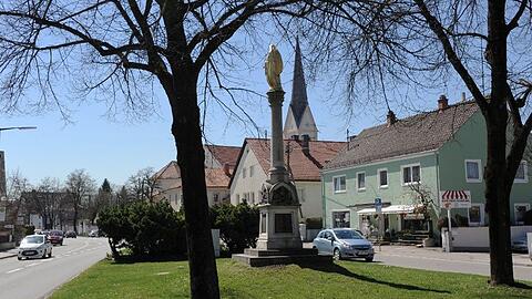Idyllisches Feldmoching &ndash; und außenrum Wohnblocks? Das fürchten die SEM-Gegner.