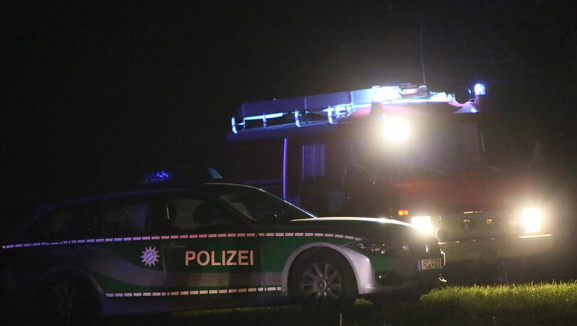 In Reichertsheim ist ein Bauer leblos in seinem Stall gefunden worden - die Bilder vom Rettungseinsatz In Reichertsheim ist ein Bauer leblos in seinem Stall gefunden worden - die Bilder vom Rettungseinsatz