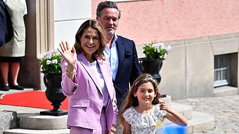 Prinzessin Madeleine hat ihre Tochter bei Instagram hochleben lassen.