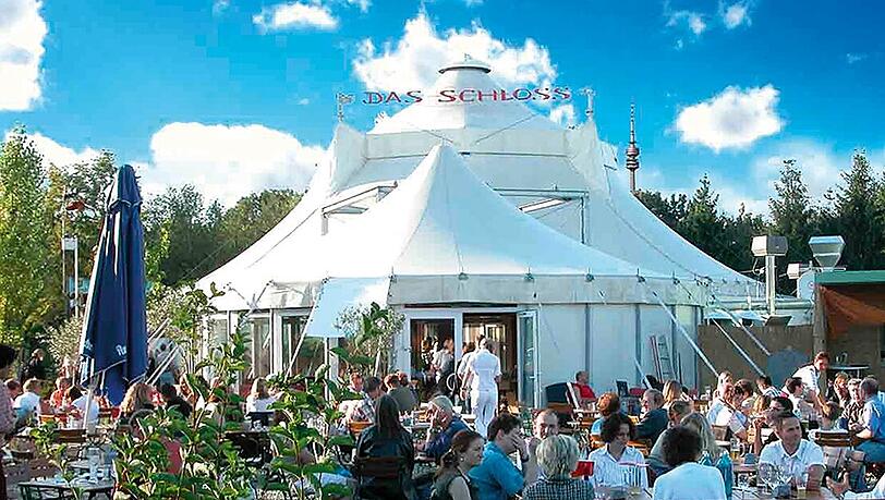Beliebter Treffpunkt: der „Schloss“-Biergarten. Foto: Das Schloss Beliebter Treffpunkt: der „Schloss“-Biergarten. Foto: Das Schloss