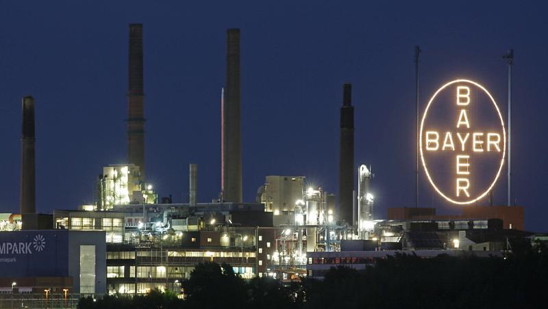 Bis Ende 20121 will Bayer Tausende Stellen abbauen. Bis Ende 20121 will Bayer Tausende Stellen abbauen.