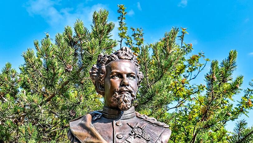 Eine Büste am Herzogstand: König Ludwig II.