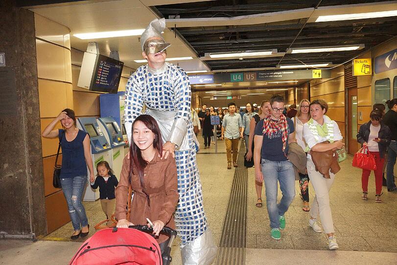 Viel Kultur, Showeinlagen und jede Menge Shopping. Die &bdquo;Nachtschwärmer-Kulturnacht&rdquo; in der Innenstadt.