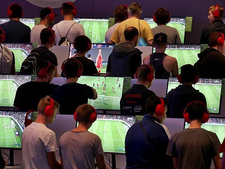 Besucher der Computerspielmesse Gamescom werden in diesem Jahr mehr Platz auf der Messe haben.