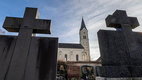Die Tat, um die es in dem Verfahren geht, soll sich in Garching an der Alz ereignet haben. (Archivbild)