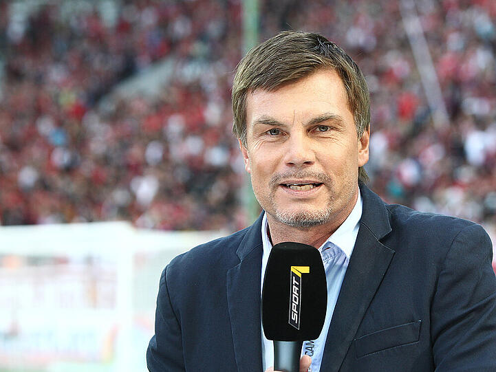 Thomas Helmer, ehemaliger Profi beim FC Bayern, steht seit 2002 im Dienste des Journalismus vor der Kamera