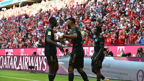 Gut gelaunte Bayern-Reservisten: Tanguy Nianzou, Eric Maxim Choupo-Moting und Omar Richards (v.l.).