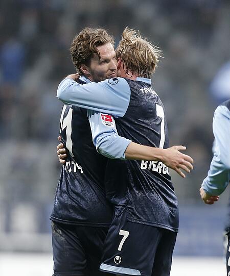 Zwei Urlöwen: Benny Lauth und Daniel Bierofka (rechts).
