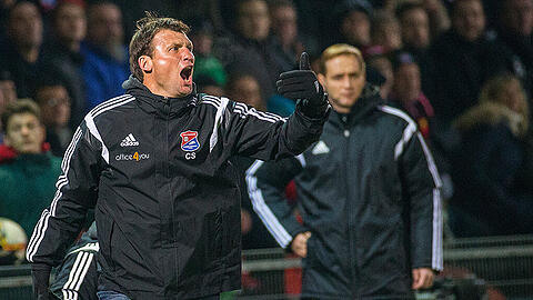 Claus Schromm, Unterhachings Trainer, verpasste gegen Bayer Leverkusen die Pokal-Sensation.
