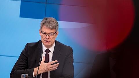 Welche Schl&uuml;sse zieht der Minister?