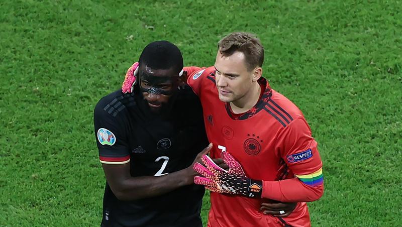 Freuen sich auf Wembley: Antonio Rüdiger und DFB-Kapitän Manuel Neuer. Freuen sich auf Wembley: Antonio Rüdiger und DFB-Kapitän Manuel Neuer.