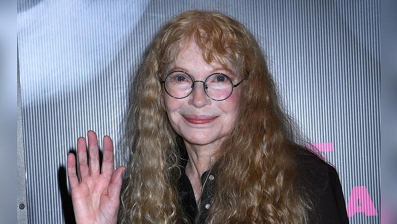 Hollywood-Ikone und Vielfach-Mutter Mia Farrow bei einer Broadway-Premiere im Jahr 2024. Hollywood-Ikone und Vielfach-Mutter Mia Farrow bei einer Broadway-Premiere im Jahr 2024.
