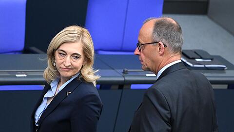 Kanzler Friedrich Merz hat seiner Ministerin beim Sparziel den R&uuml;cken gest&auml;rkt.