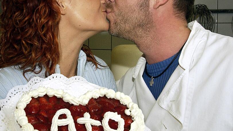 Andrea Berg und Olaf Henning waren zwei Jahre verheiratet. Was folgte, war ein Rosenkrieg. Andrea Berg und Olaf Henning waren zwei Jahre verheiratet. Was folgte, war ein Rosenkrieg.