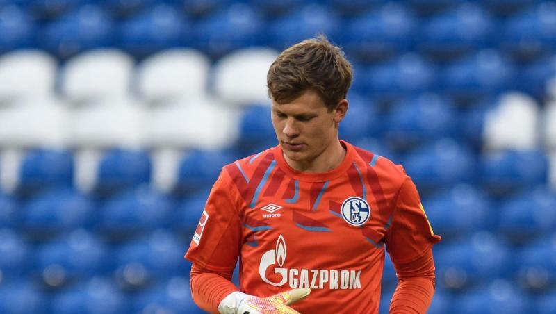 Torhüter Alexander Nübel von Schalke reagiert während des Spiels. Foto: Bernd Thissen/dpa-Pool/dpa Torhüter Alexander Nübel von Schalke reagiert während des Spiels. Foto: Bernd Thissen/dpa-Pool/dpa