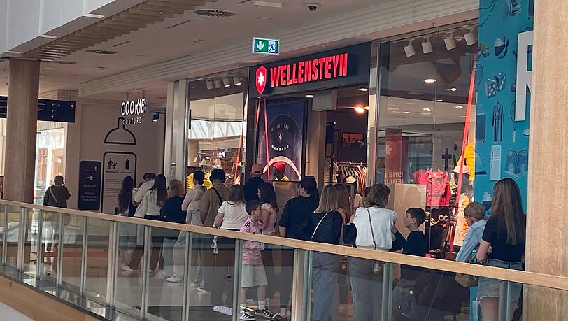 Wer heuer die Riem Arcaden besucht, wird auf lange Schlangen stoßen. Der neue Keksladen „Cookie Couture“ sorgt derzeit für einen Hype in den sozialen Medien.