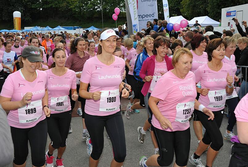 Rosa Frauenpower im Olympiapark: Die Bilder vom Women's Run 2012.