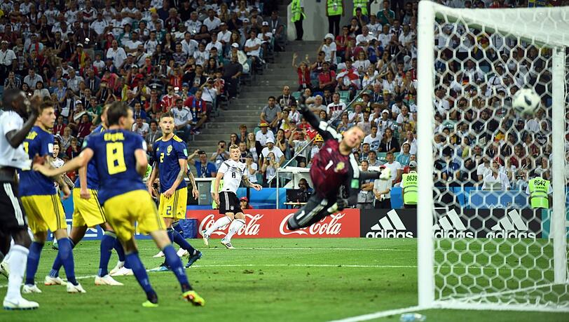 WM 2018: Toni Kroos und sein magischer Freistoß gegen Schweden.