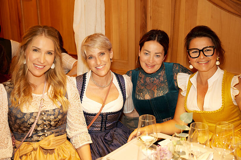 Anja Gräfin von Keyserlingk, Susanne Aigner, Michaela Aschberger und Figen Barten.