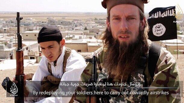 Der deutsche IS-Dschihadist Michael N. (r.) ist mehr oder weniger problemlos nach Syrien ausgereist. Das soll nun nicht mehr gehen.