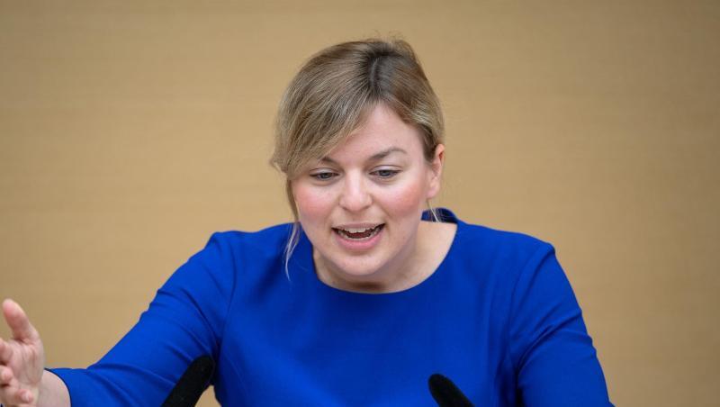 Katharina Schulze, Fraktionsvorsitzende der Grünen im bayerischen Landtag, spricht im Plenarsaal. Foto: Sina Schuldt/dpa/Archivbild Katharina Schulze, Fraktionsvorsitzende der Grünen im bayerischen Landtag, spricht im Plenarsaal. Foto: Sina Schuldt/dpa/Archivbild
