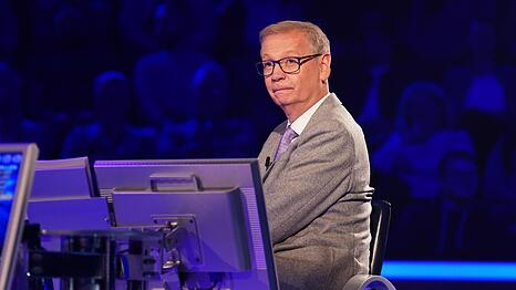 Weil die WWM-Kandidatin nicht auf den Zusatzjoker h&ouml;rte, attestierte ihr G&uuml;nther Jauch: "So ein Schwein gehabt."