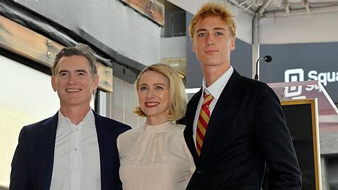 Naomi Watts mit Sohn Sasha Schreiber und Ehemann Billy Crudup.