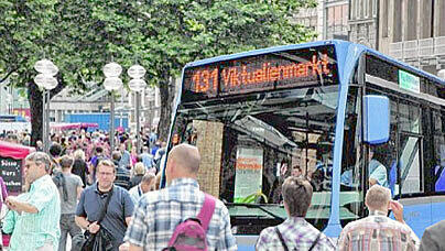 Ein MVG-Bus, der die Fußgängerzone kreuzt? Hier ist es nur eine Foto-Montage - für die Grünen jedoch eine reelle Nahverkehrsoption. Ein MVG-Bus, der die Fußgängerzone kreuzt? Hier ist es nur eine Foto-Montage - für die Grünen jedoch eine reelle Nahverkehrsoption.