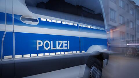 Nach dem Fund eines leblosen 25-J&auml;hrigen in der Rednitz im mittelfr&auml;nkischen Stein ermittelt die Kriminalpolizei. (Symbolbild)