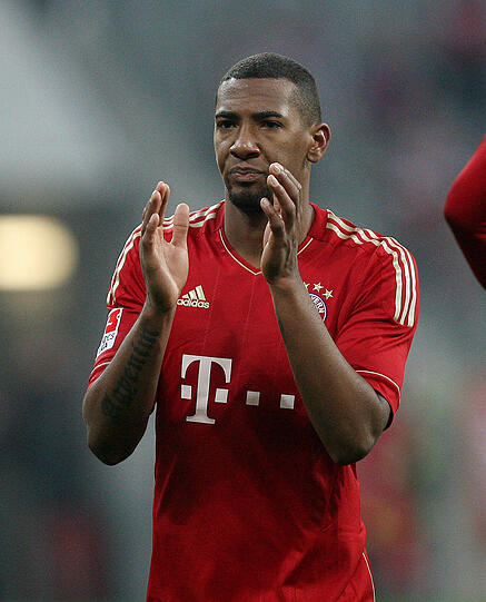 JEROME BOATENG: Verlebte eine sehr ruhige erste Hälfte, klärte einmal sogar im Fallen. Zur Pause leicht angeschlagen raus. Note 3