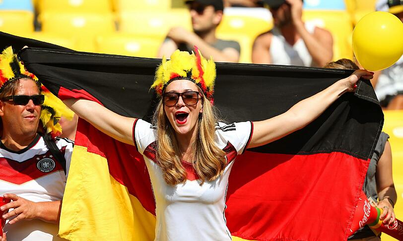 So sexy zeigen sich die Fans bei der WM: Die Bilder von 2014...