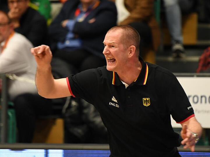 Henrik Rödl gibt jungen Spielern eine Chance.