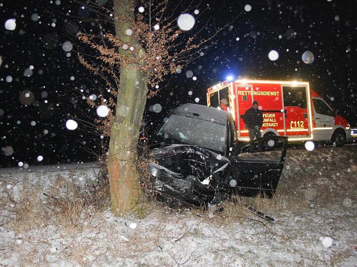Bei Schnee und Glätte hat es in NRW mehre schwere Unfaälle gegeben.