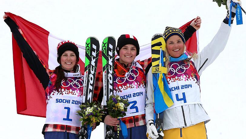 Von links: Kelsey Serwa (Silber, Kanada), Marielle Thompson (Gold, Kanada), Anna Holmlund (Bronze, Schweden) Von links: Kelsey Serwa (Silber, Kanada), Marielle Thompson (Gold, Kanada), Anna Holmlund (Bronze, Schweden)