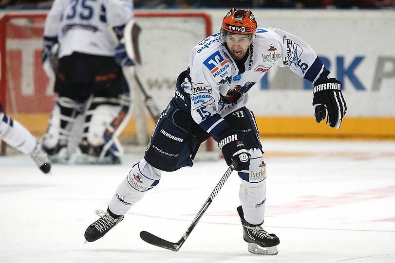 Der Verrückte: Thomas Holzmann (Stürmer, 25, Iserlohn Roosters, Deutscher) &bdquo;Thomas ist ein wirklich großes Talent, das immer wieder für verrückte Dinge gut ist, er hat mal mit den Hamburg Freeztes ein Tor gegen uns gemacht, das gibt es gar nicht. Er hat jetzt bei uns die Chance, sich noch weiter zu entwickeln&ldquo;, sagt Winkler.