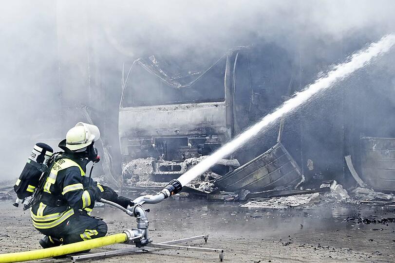 Die Bilder vom Feuerwehreinsatz nach der Explosion in Bad Wiessee.