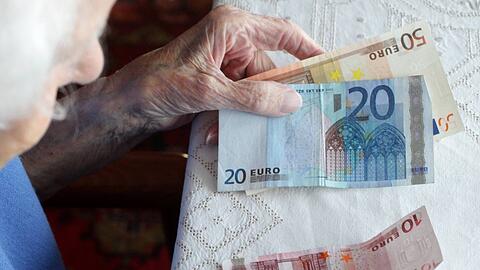 Die Eigenanteile in Bayern sind schon jetzt hoch - steigen sie weiter, dürfte es für viele eng werden.